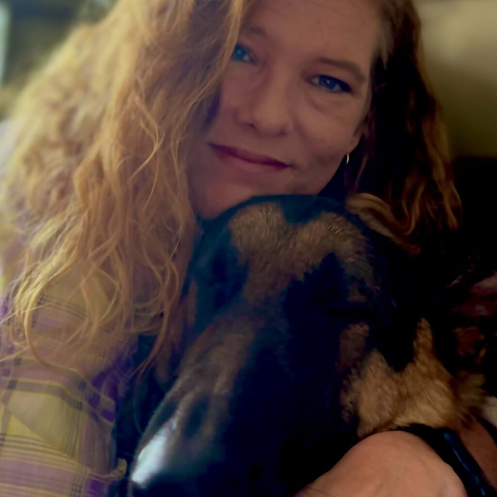 Cockatoo Says What We’re All Thinking in the Funniest TikTok Cockatoo Says What We’re All Thinking in the Funniest TikTok