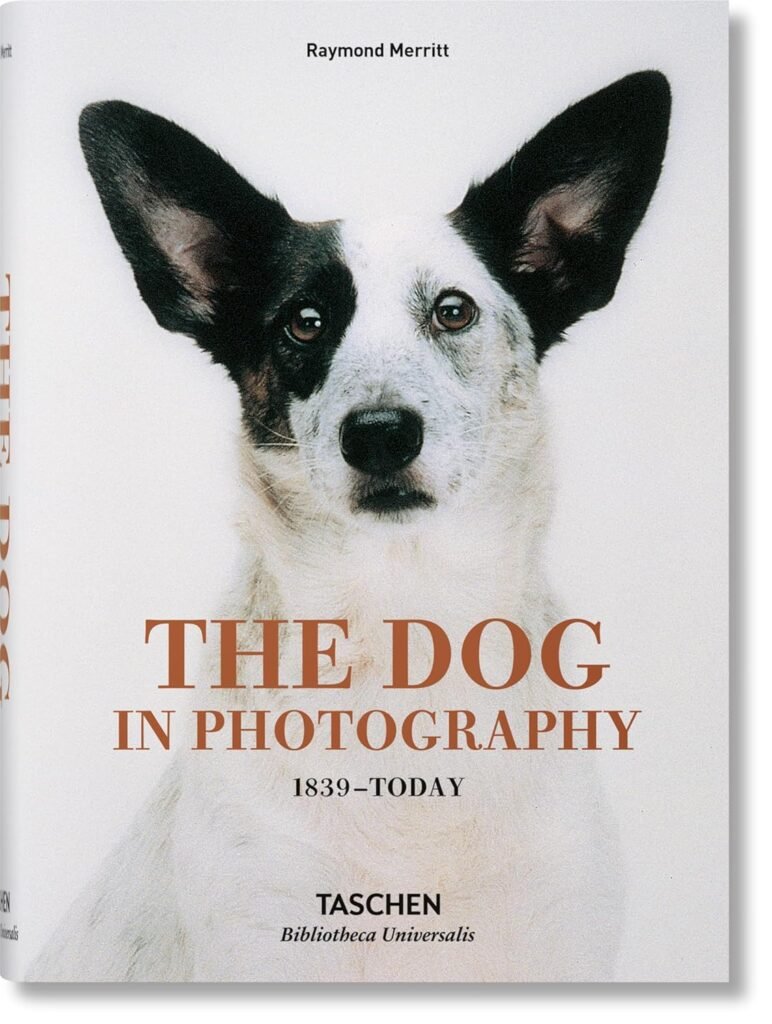 The Dog in Photography 1839–Today (Bibliotheca Universalis) (Multilingual Edition)      Hardcover – April 30, 2018